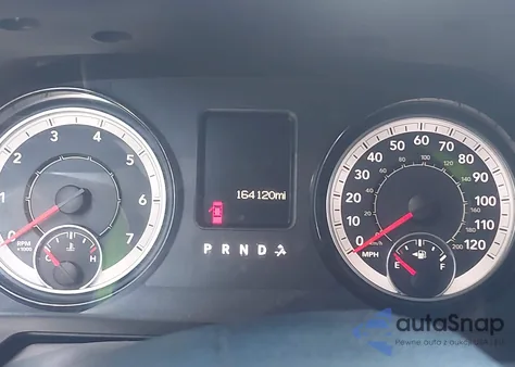 2019 Ram 1500 Classic Express 4X2 6'4 Box z USA, uszkodzony, nr VIN 3C6JR6AT3KG555214